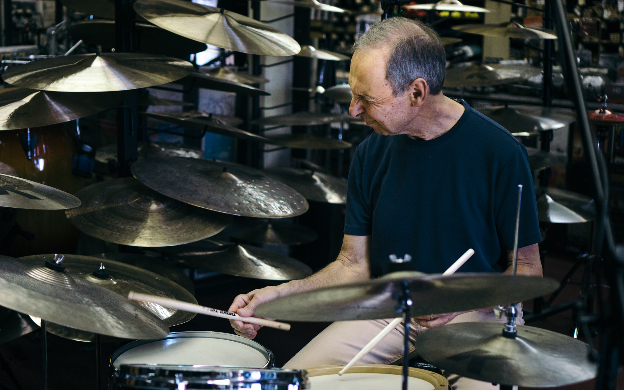 Joe LaBarbera behind the drum kit